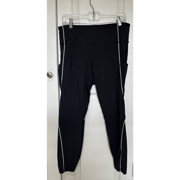 ATHLETA Black Reflective Tailwind 7/8 Tight Size‎ Large - Picture 4 of 14